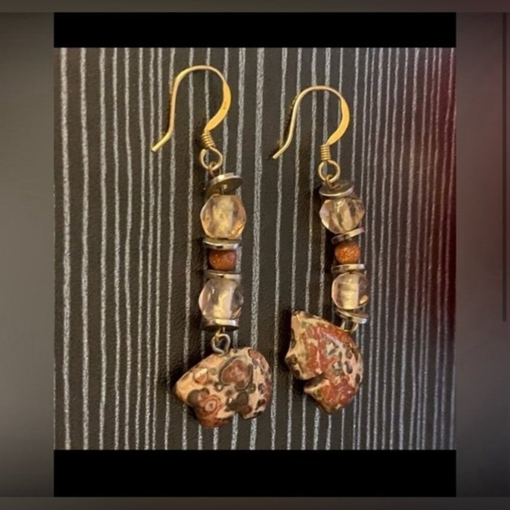 Zuni Fetish Bear Goldstone & More Bead Pierced Earrings